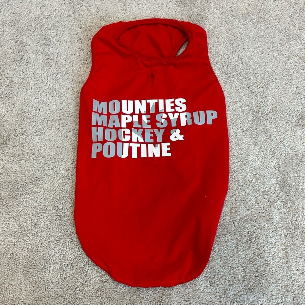 Bailey & Bella Small breed dog mounties maple syrup hockey & poutine top Sz L